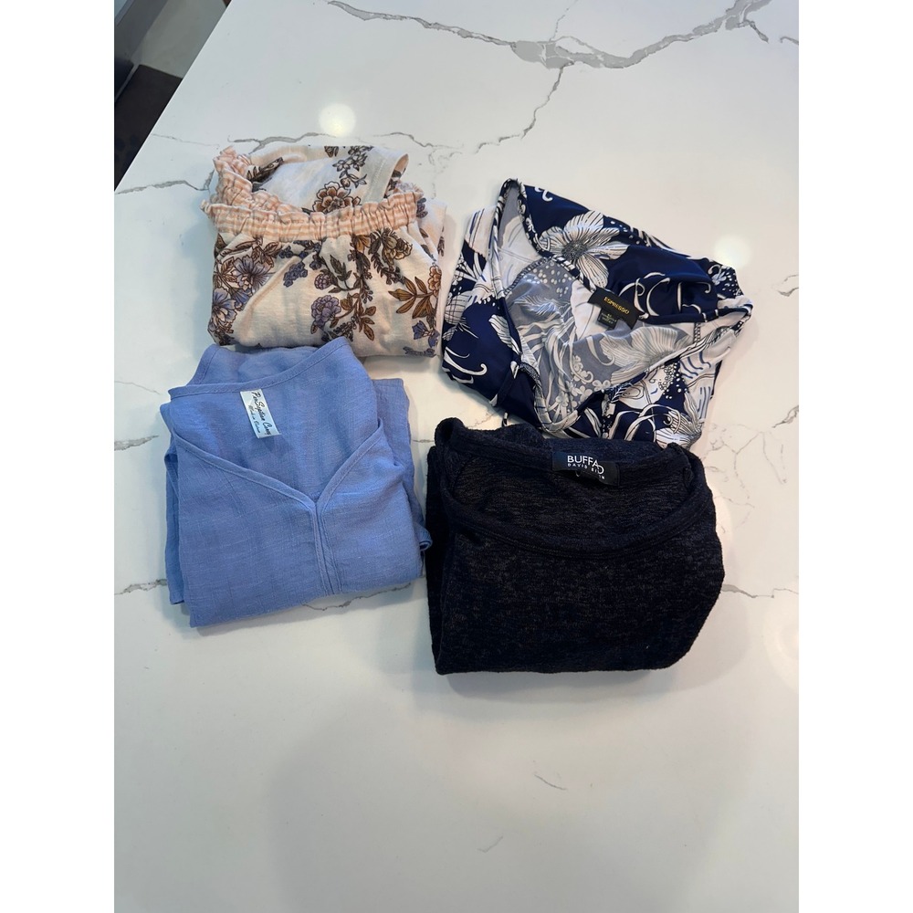 Womens Top Bundle Size Medium 4pc OMO BU Espresso Buffalo David Bitton Blue Navy